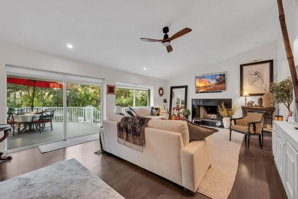1184 WEYBRIDGE LANE, DUNEDIN, FL, photo 15 of 93