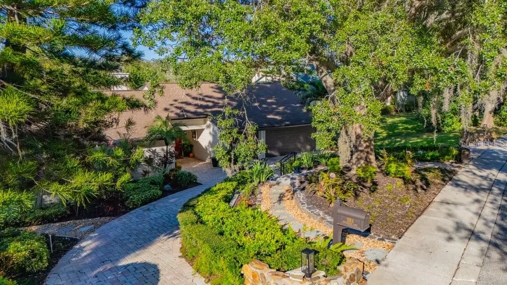 1184 WEYBRIDGE LANE, DUNEDIN, FL, photo 37 of 93