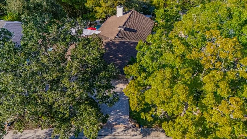 1184 WEYBRIDGE LANE, DUNEDIN, FL, photo 38 of 93