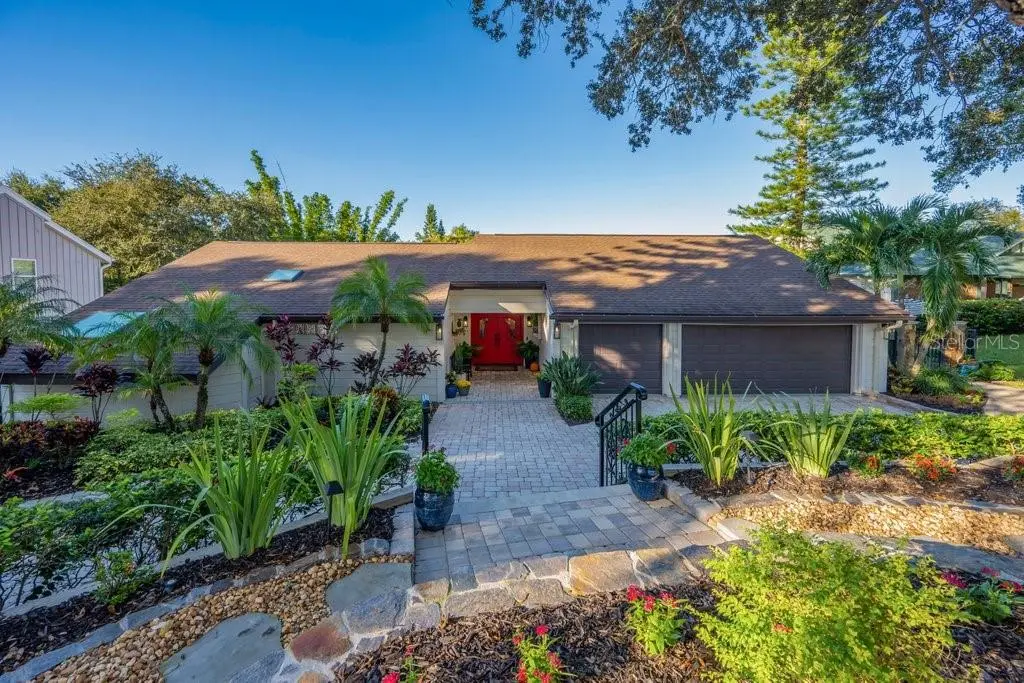1184 WEYBRIDGE LANE, DUNEDIN, FL, photo 1 of 93