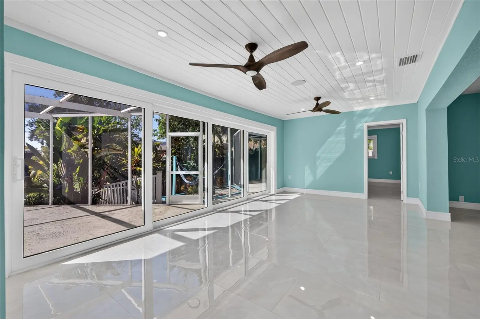 4643 BAY CREST DRIVE, TAMPA, FL, photo 10 of 49