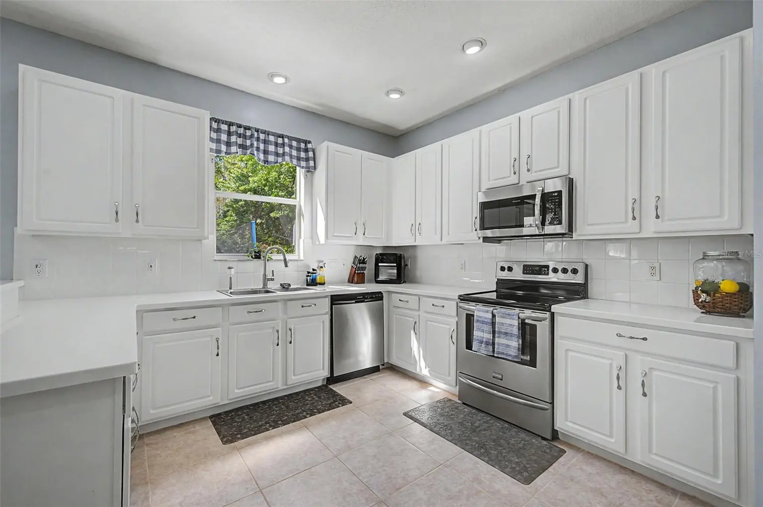 19266 FISHERMANS BEND DRIVE, LUTZ, FL, photo 12 of 63