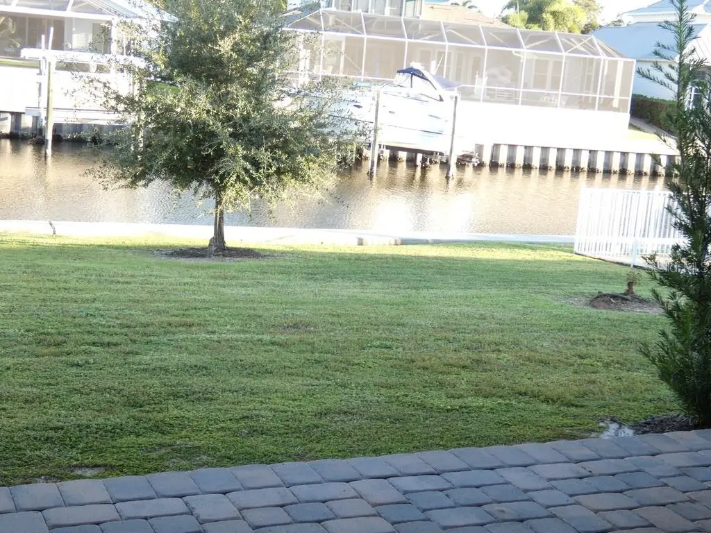958 SIGNET DRIVE, APOLLO BEACH, FL, photo 3 of 59