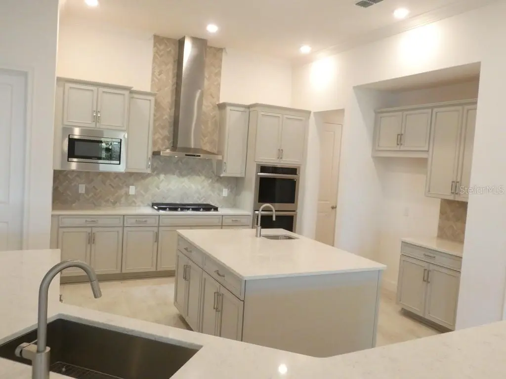 958 SIGNET DRIVE, APOLLO BEACH, FL, photo 8 of 59