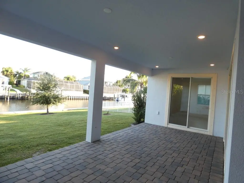 958 SIGNET DRIVE, APOLLO BEACH, FL, photo 16 of 59