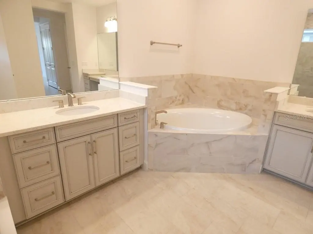 958 SIGNET DRIVE, APOLLO BEACH, FL, photo 21 of 59