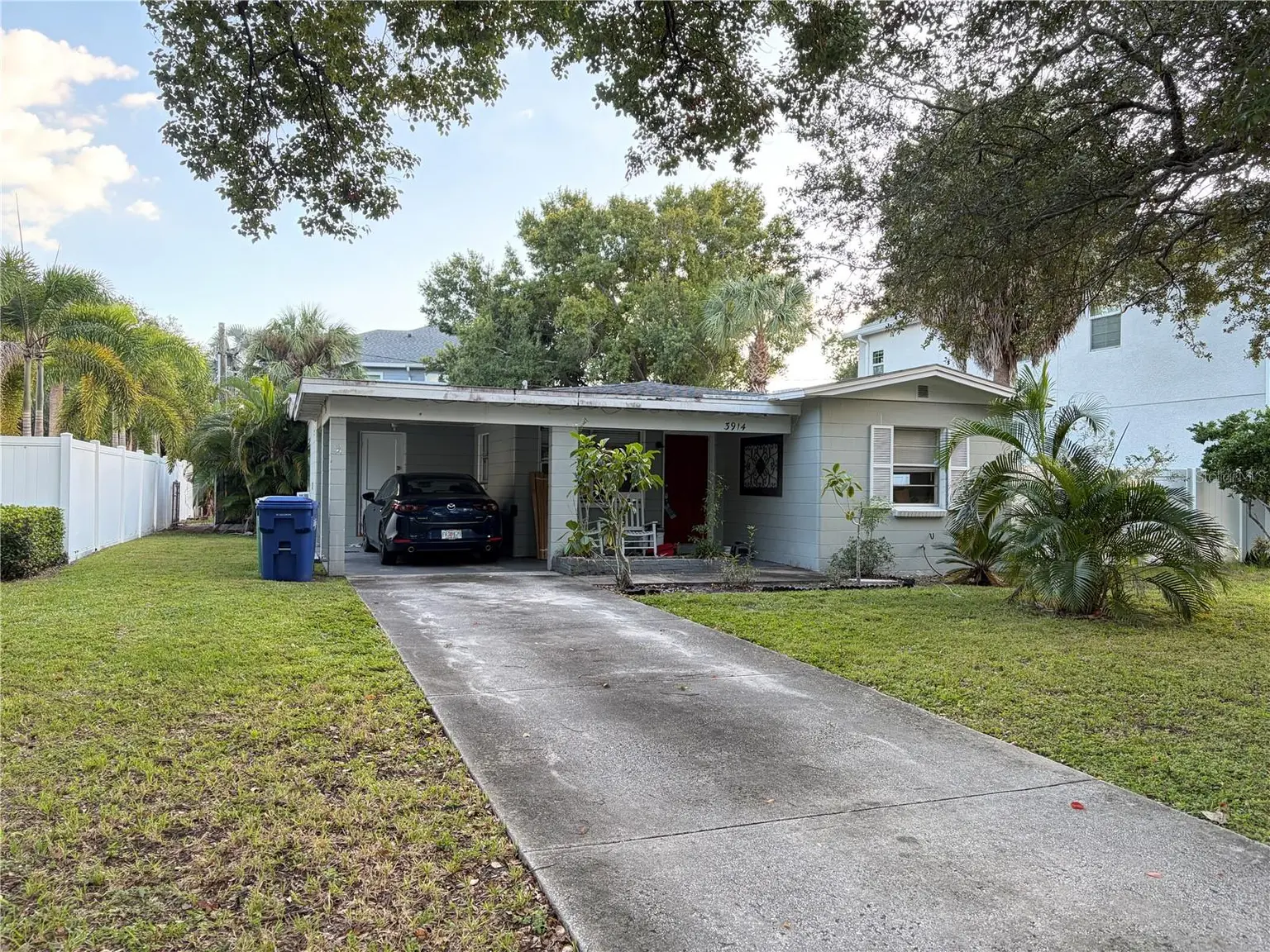 3914 W KENSINGTON AVENUE, TAMPA, FL, photo 1 of 5