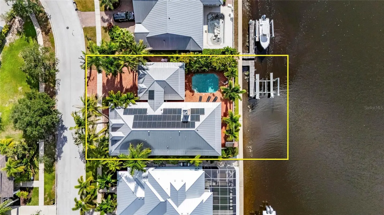 825 ISLEBAY DRIVE, APOLLO BEACH, FL, photo 5 of 100