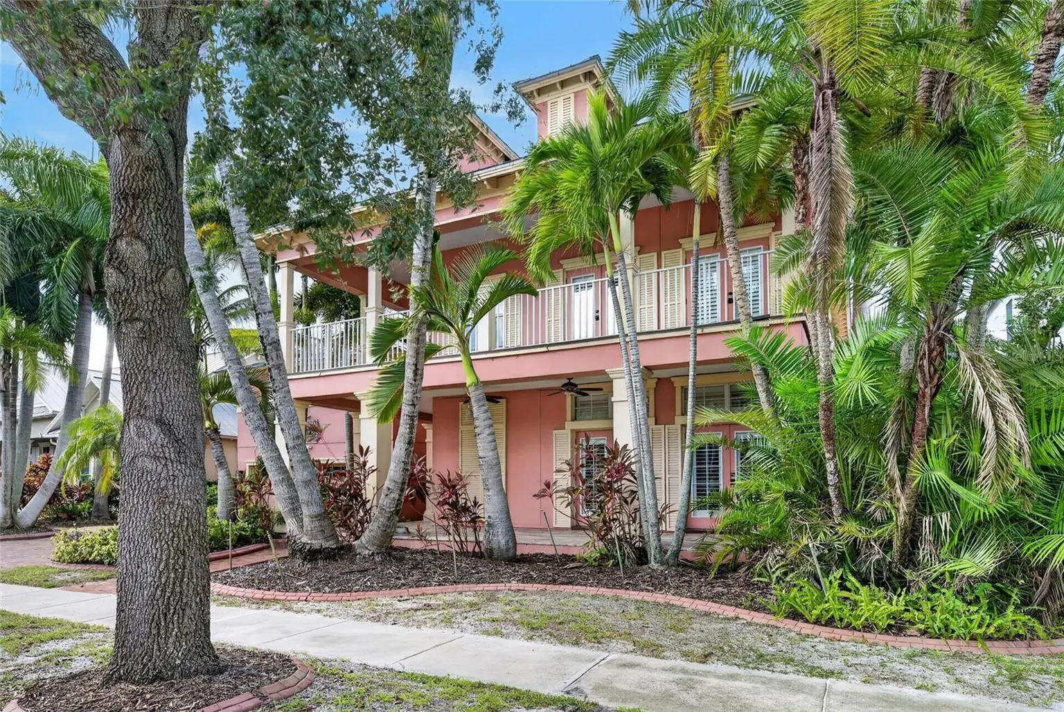 825 ISLEBAY DRIVE, APOLLO BEACH, FL, photo 9 of 100