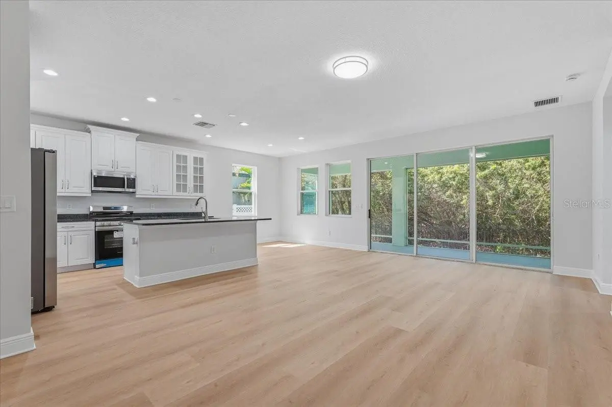 5118 COASTAL SCENE DRIVE, APOLLO BEACH, FL, photo 15 of 87