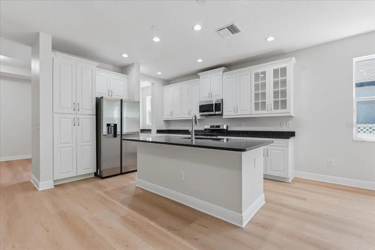 5118 COASTAL SCENE DRIVE, APOLLO BEACH, FL, photo 17 of 87