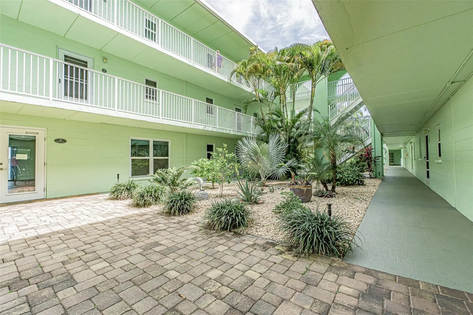 464 PAULA DRIVE N #116, DUNEDIN, FL, photo 3 of 45