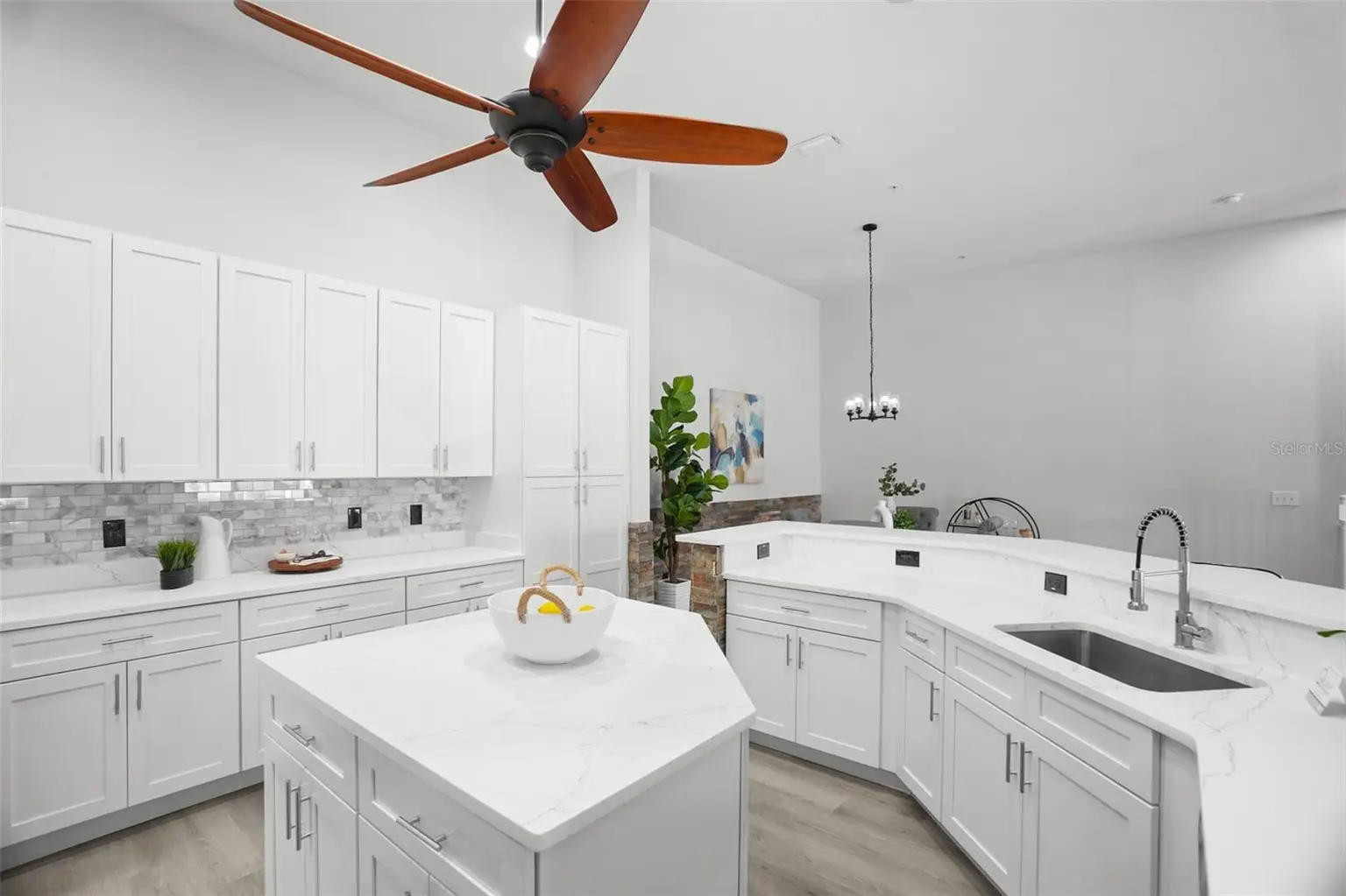 21019 SUNPOINT WAY #201, LUTZ, FL, photo 7 of 42