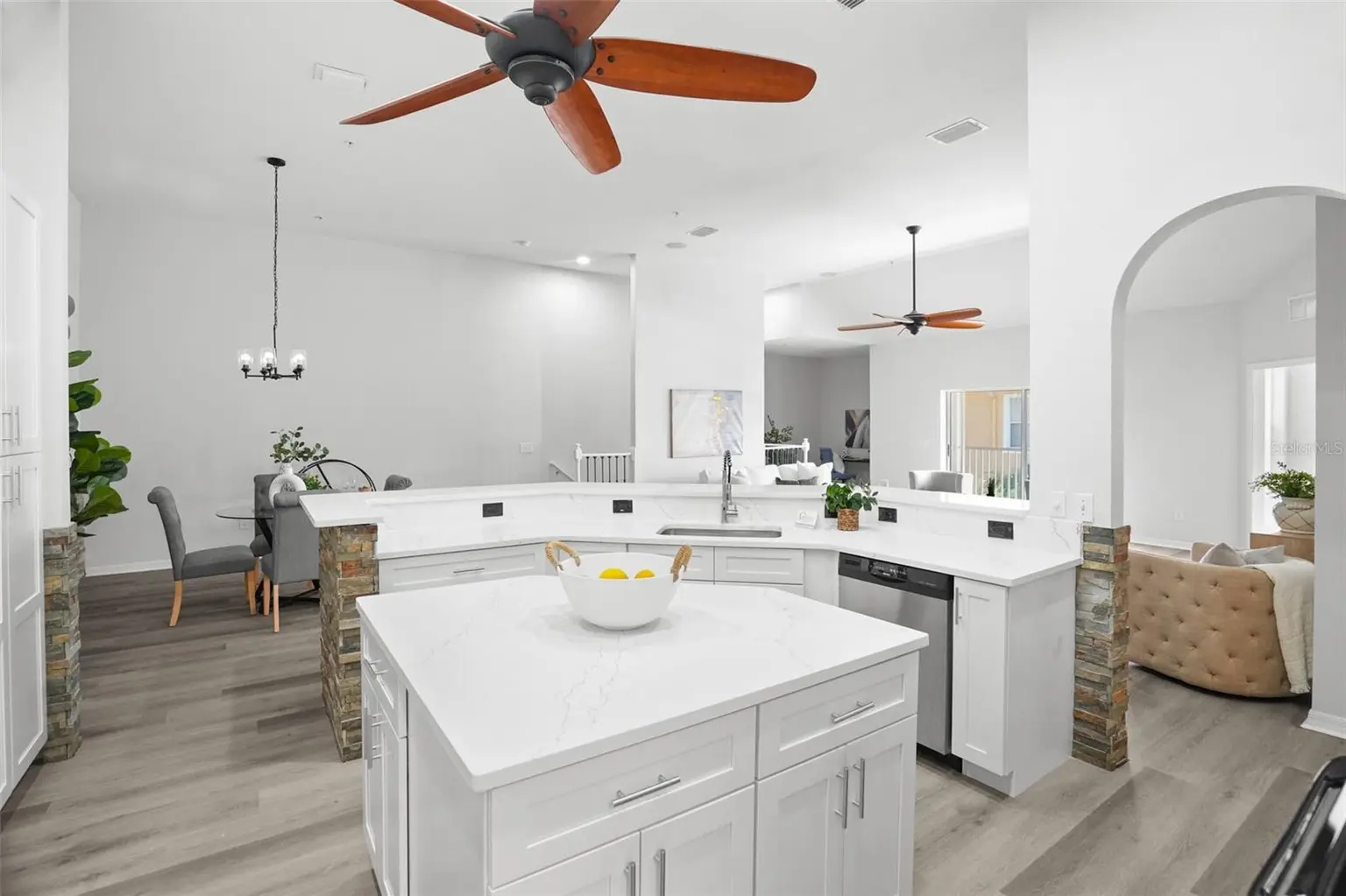 21019 SUNPOINT WAY #201, LUTZ, FL, photo 8 of 42