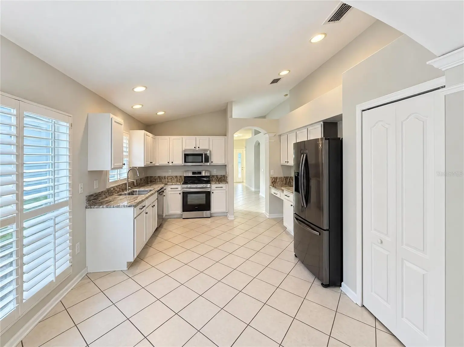 30447 IVERSON DRIVE, WESLEY CHAPEL, FL, photo 2 of 36