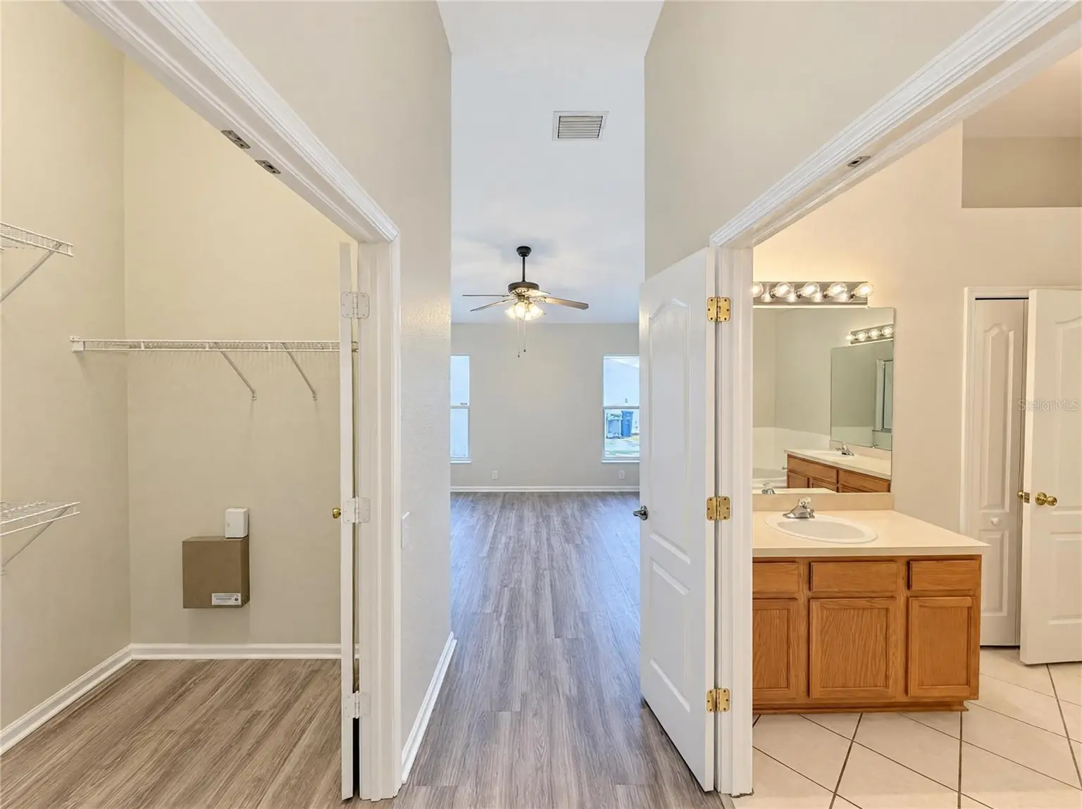 30447 IVERSON DRIVE, WESLEY CHAPEL, FL, photo 4 of 36