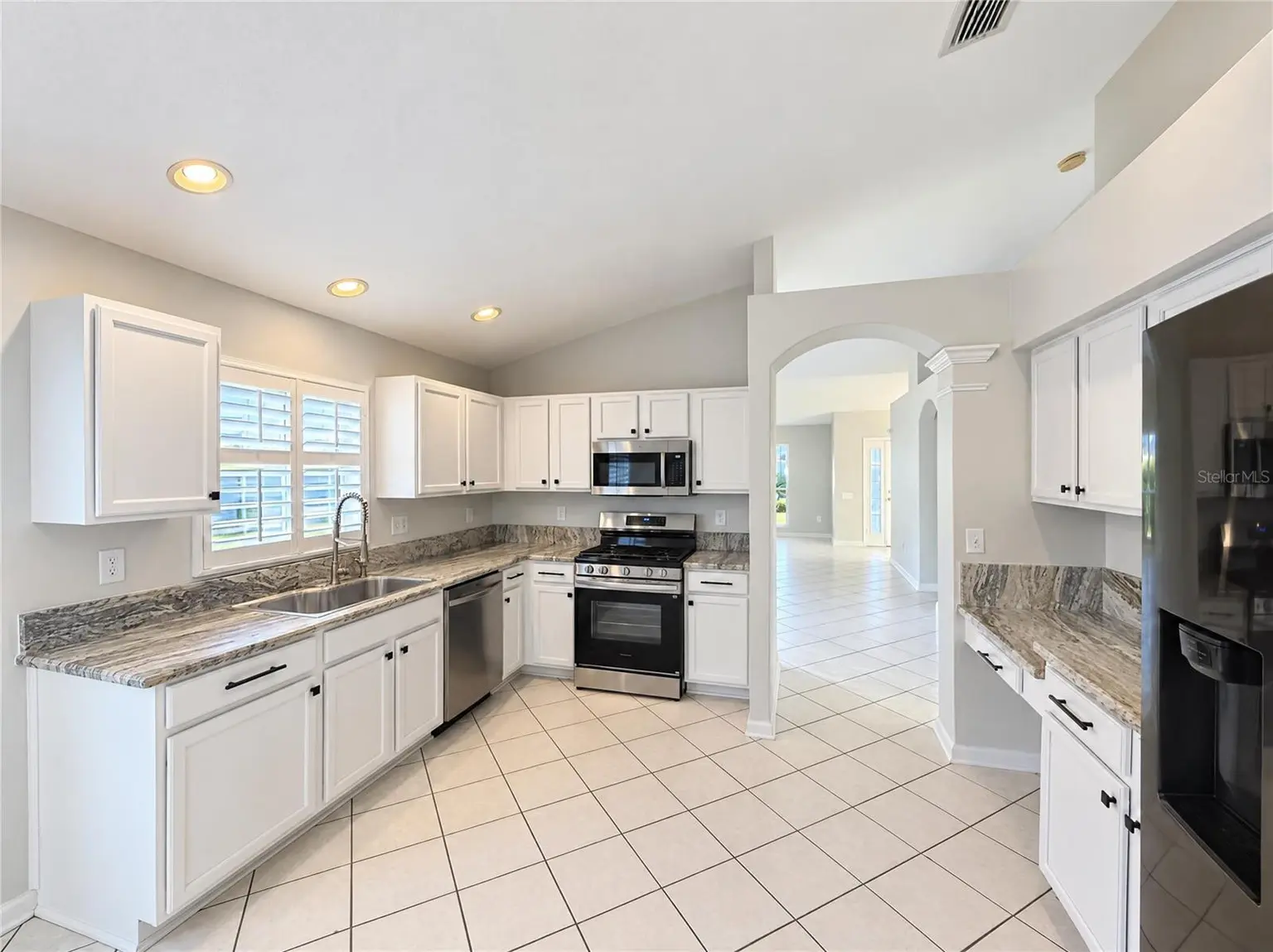 30447 IVERSON DRIVE, WESLEY CHAPEL, FL, photo 8 of 36