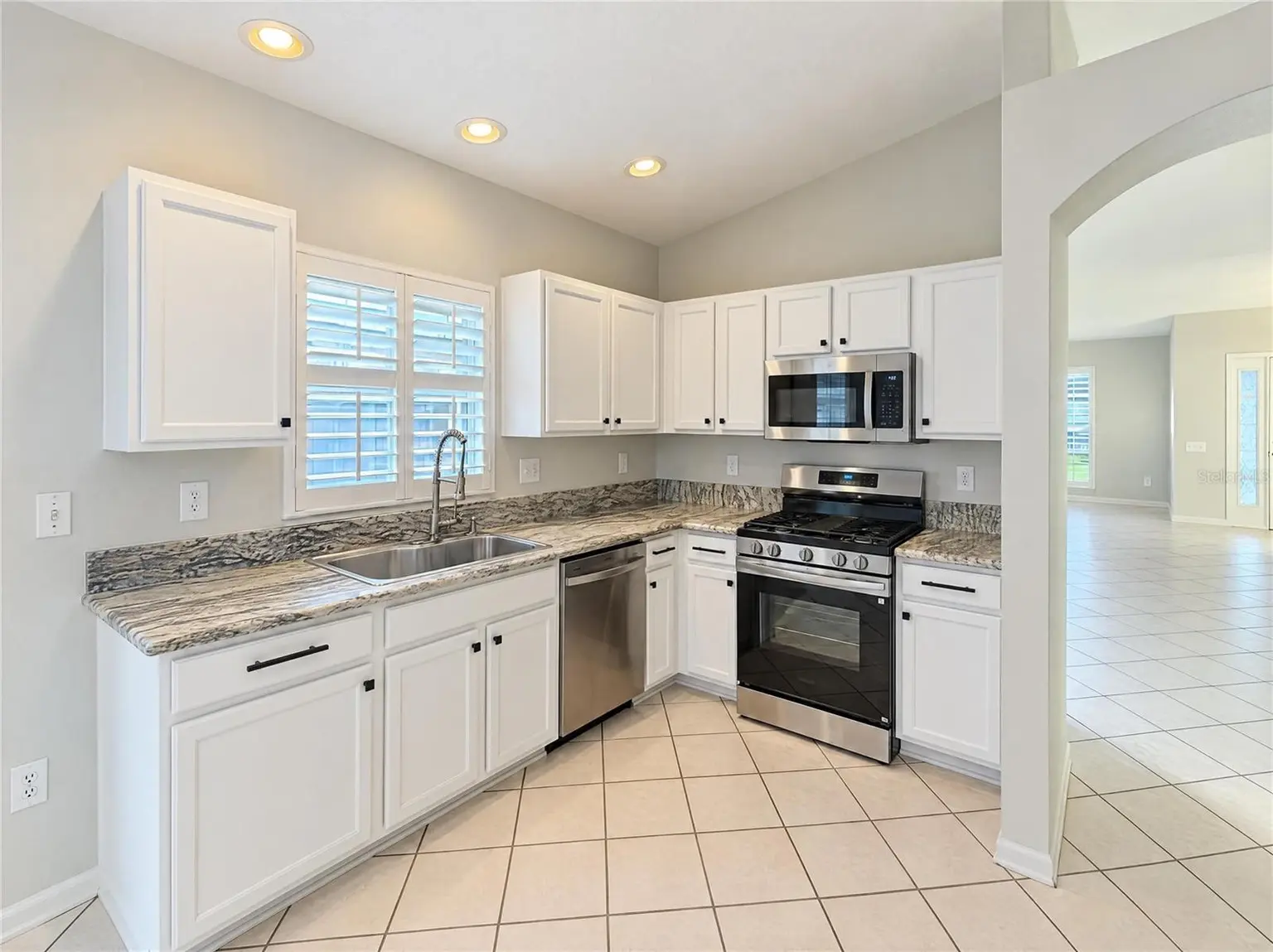 30447 IVERSON DRIVE, WESLEY CHAPEL, FL, photo 11 of 36