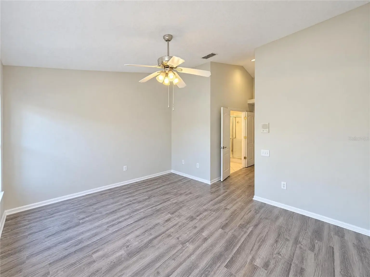 30447 IVERSON DRIVE, WESLEY CHAPEL, FL, photo 17 of 36