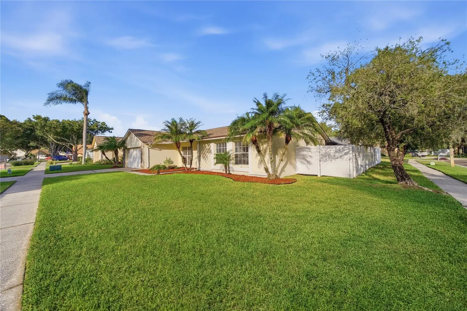 9801 CREEK CROSS STREET, TAMPA, FL, photo 2 of 22