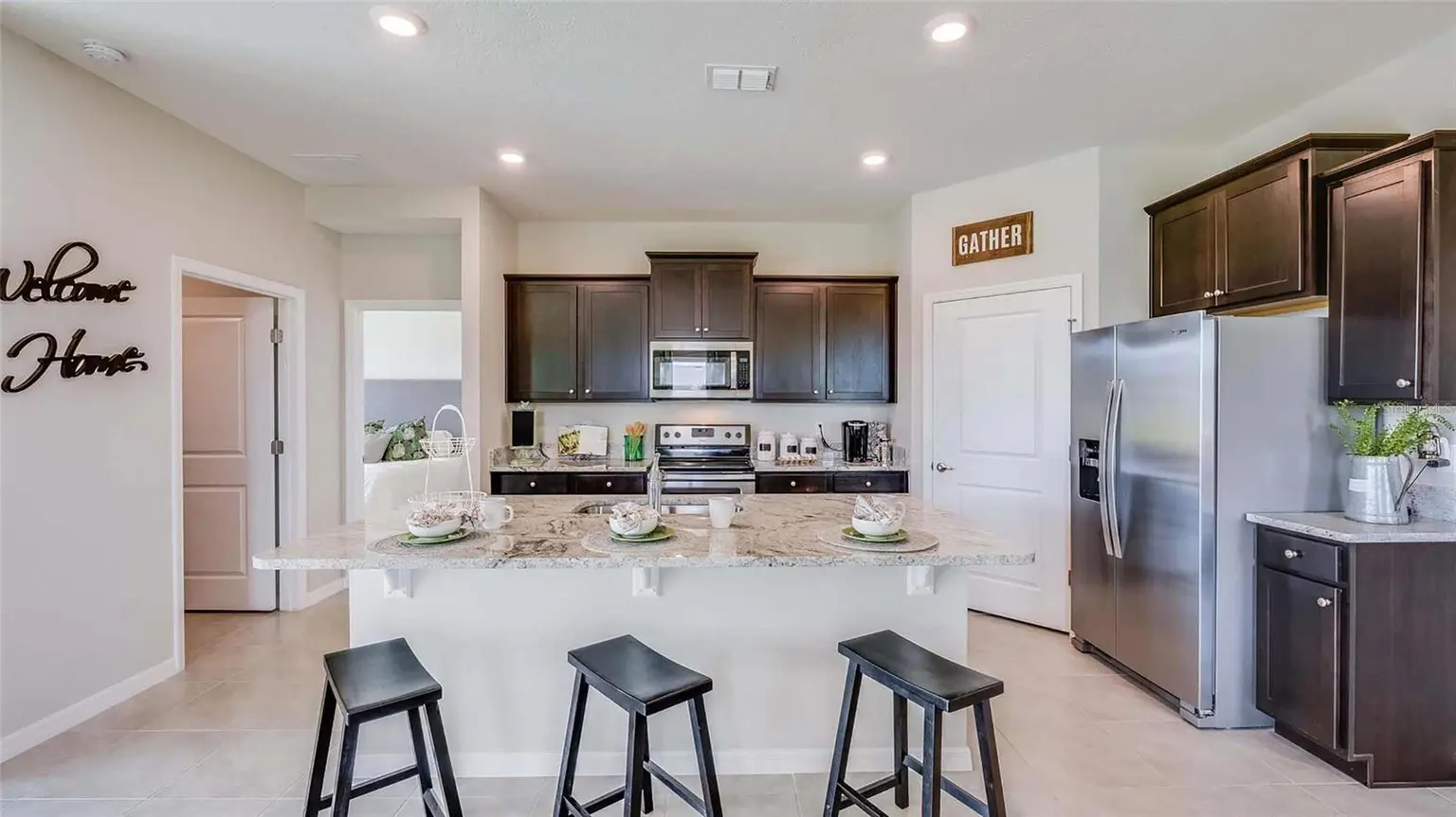 18116 TAVERNSIDE TRAIL, LAKEWOOD RANCH, FL, photo 4 of 39