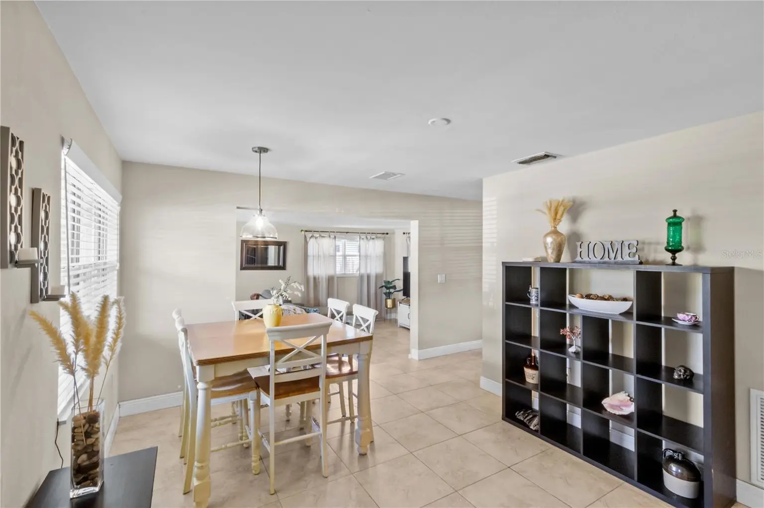 4704 W BAY AVENUE, TAMPA, FL, photo 6 of 30