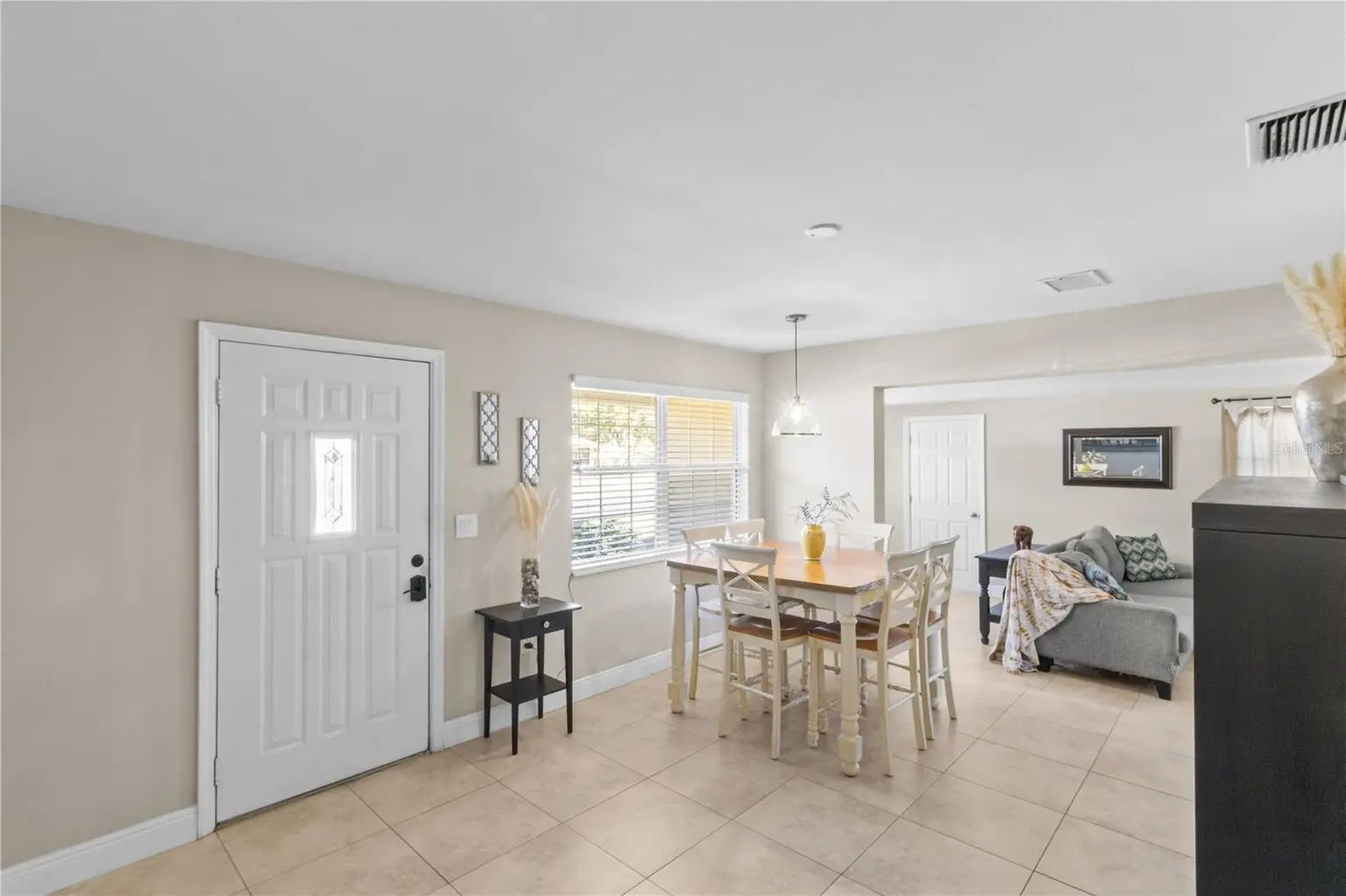 4704 W BAY AVENUE, TAMPA, FL, photo 7 of 30