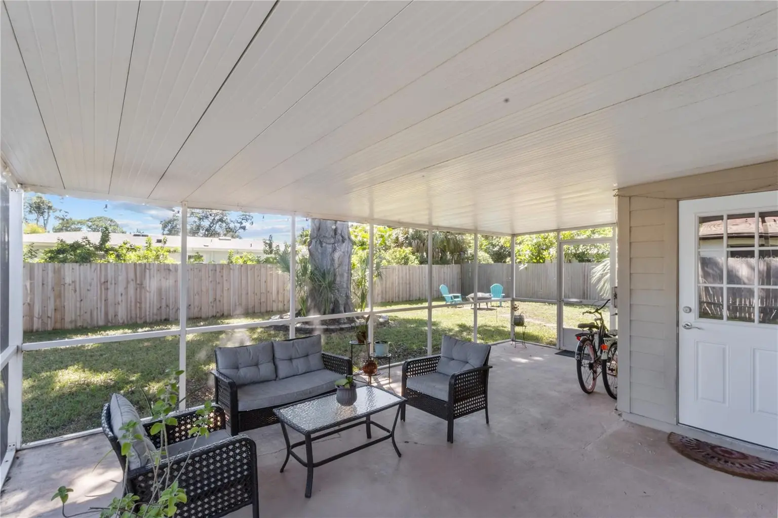 4704 W BAY AVENUE, TAMPA, FL, photo 24 of 30