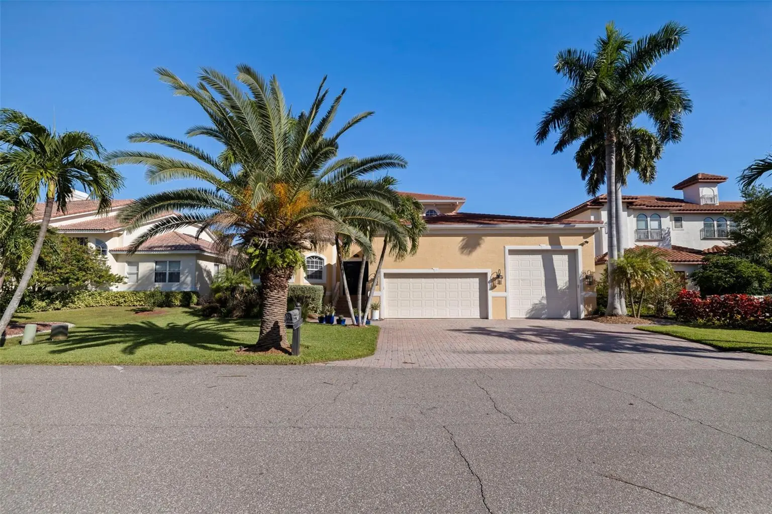 647 SANTA MARIA DRIVE, TIERRA VERDE, FL, photo 3 of 80
