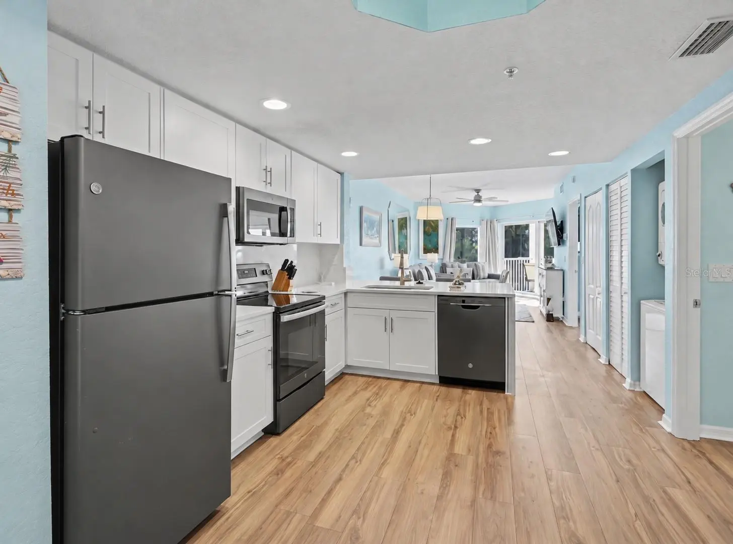 12000 GULF BOULEVARD #403S, TREASURE ISLAND, FL, photo 7 of 48