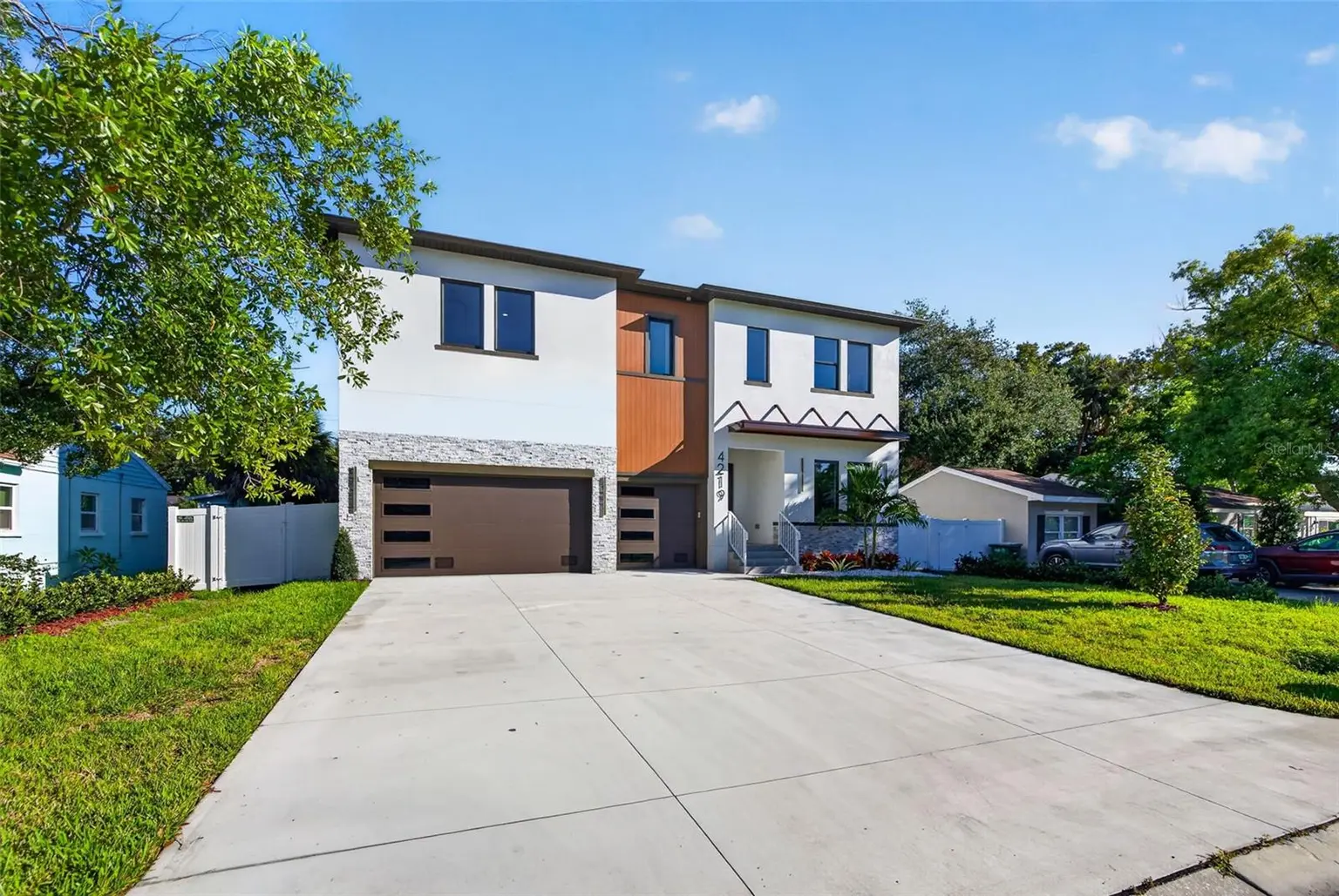 4219 W BAY VIEW AVENUE, TAMPA, FL, photo 2 of 50