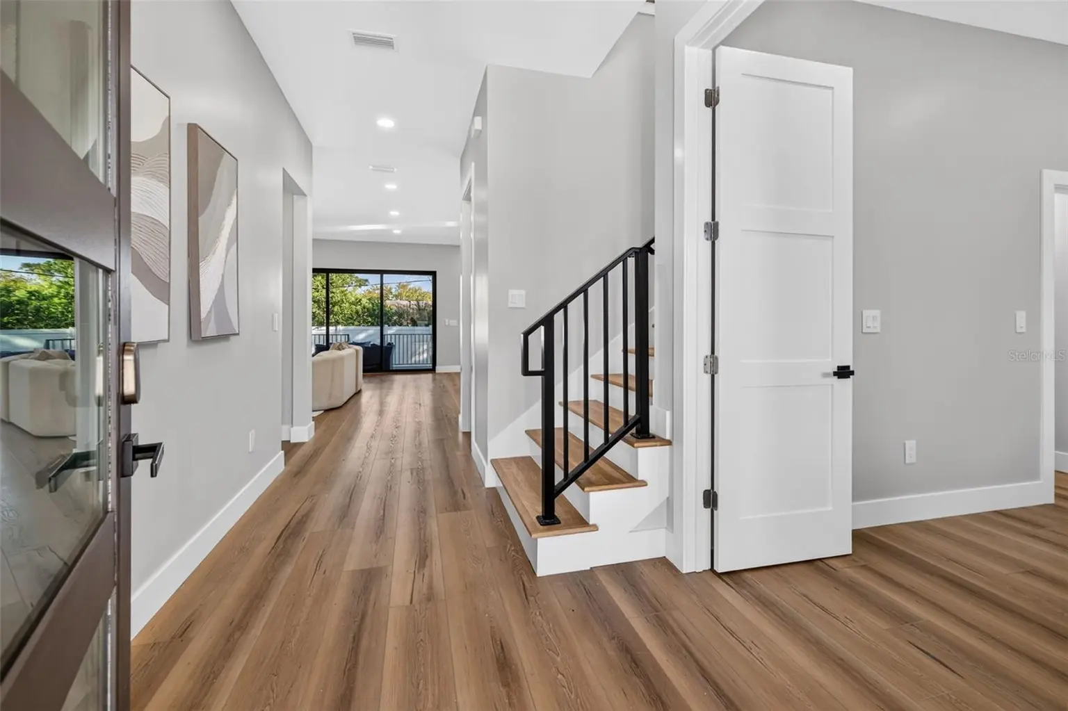 4219 W BAY VIEW AVENUE, TAMPA, FL, photo 5 of 50