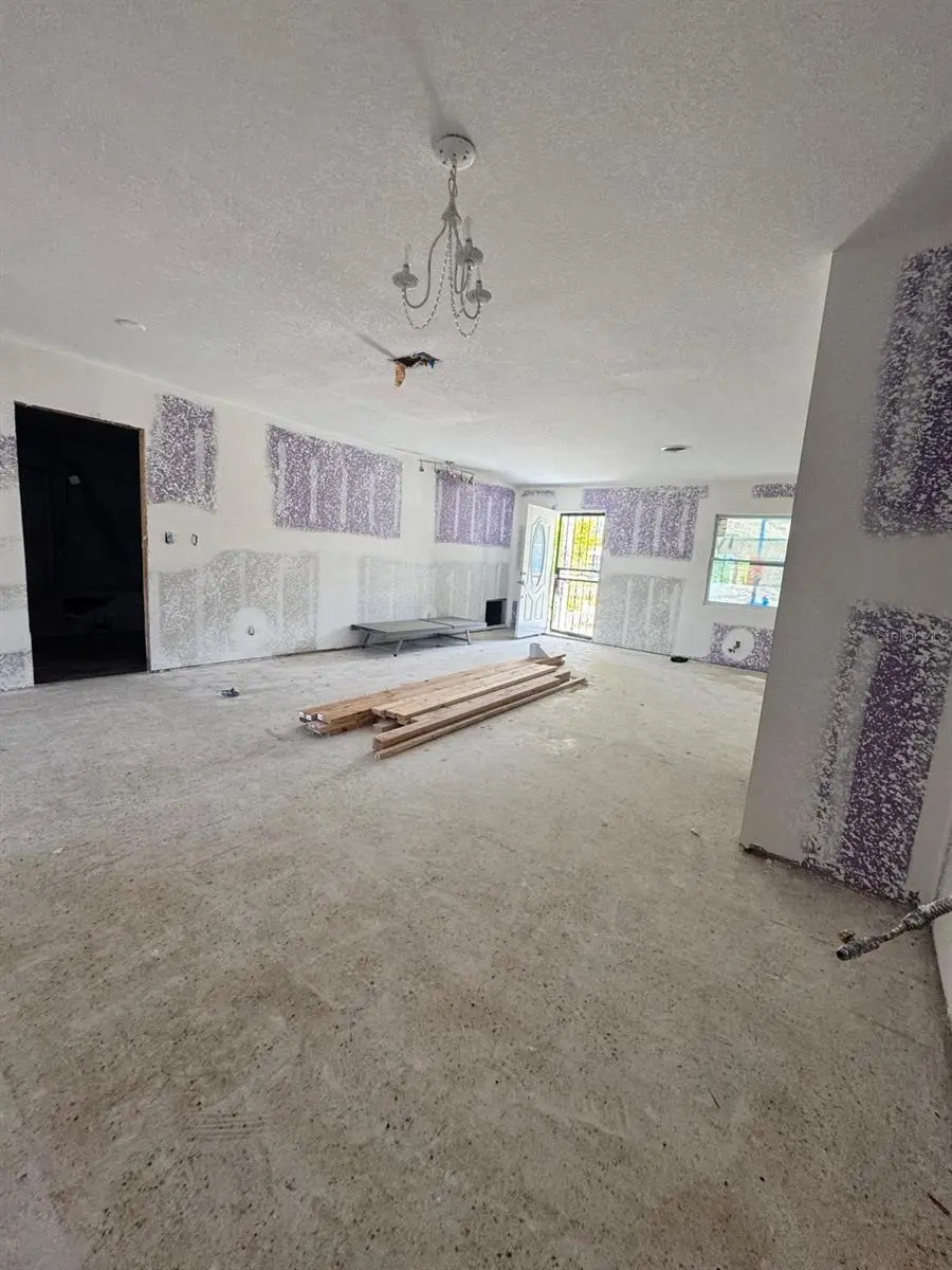 4990 VENETIAN BOULEVARD NE, ST PETERSBURG, FL, photo 5 of 24