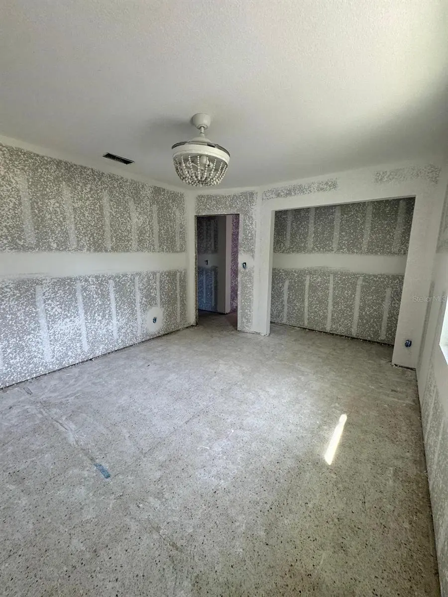 4990 VENETIAN BOULEVARD NE, ST PETERSBURG, FL, photo 15 of 24