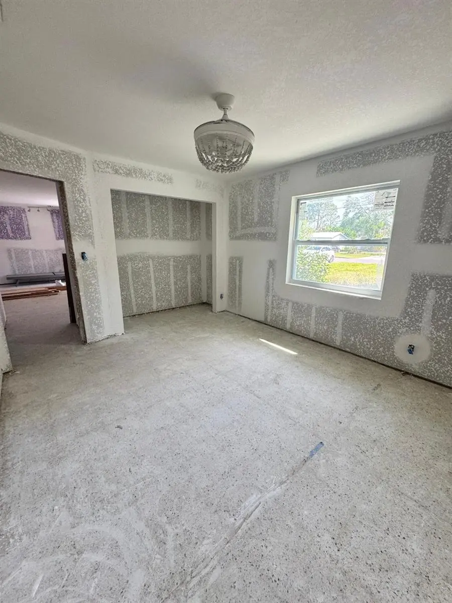 4990 VENETIAN BOULEVARD NE, ST PETERSBURG, FL, photo 18 of 24