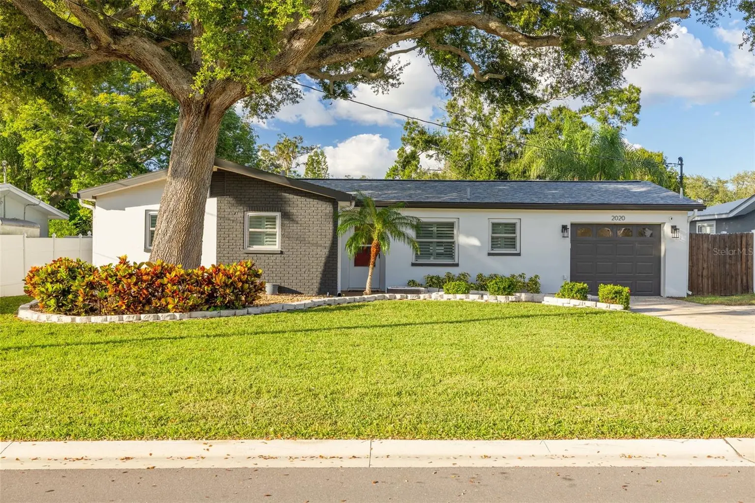 2020 VALLEY DRIVE, DUNEDIN, FL, photo 6 of 35
