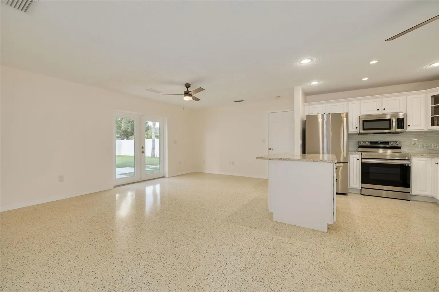 2020 VALLEY DRIVE, DUNEDIN, FL, photo 9 of 35
