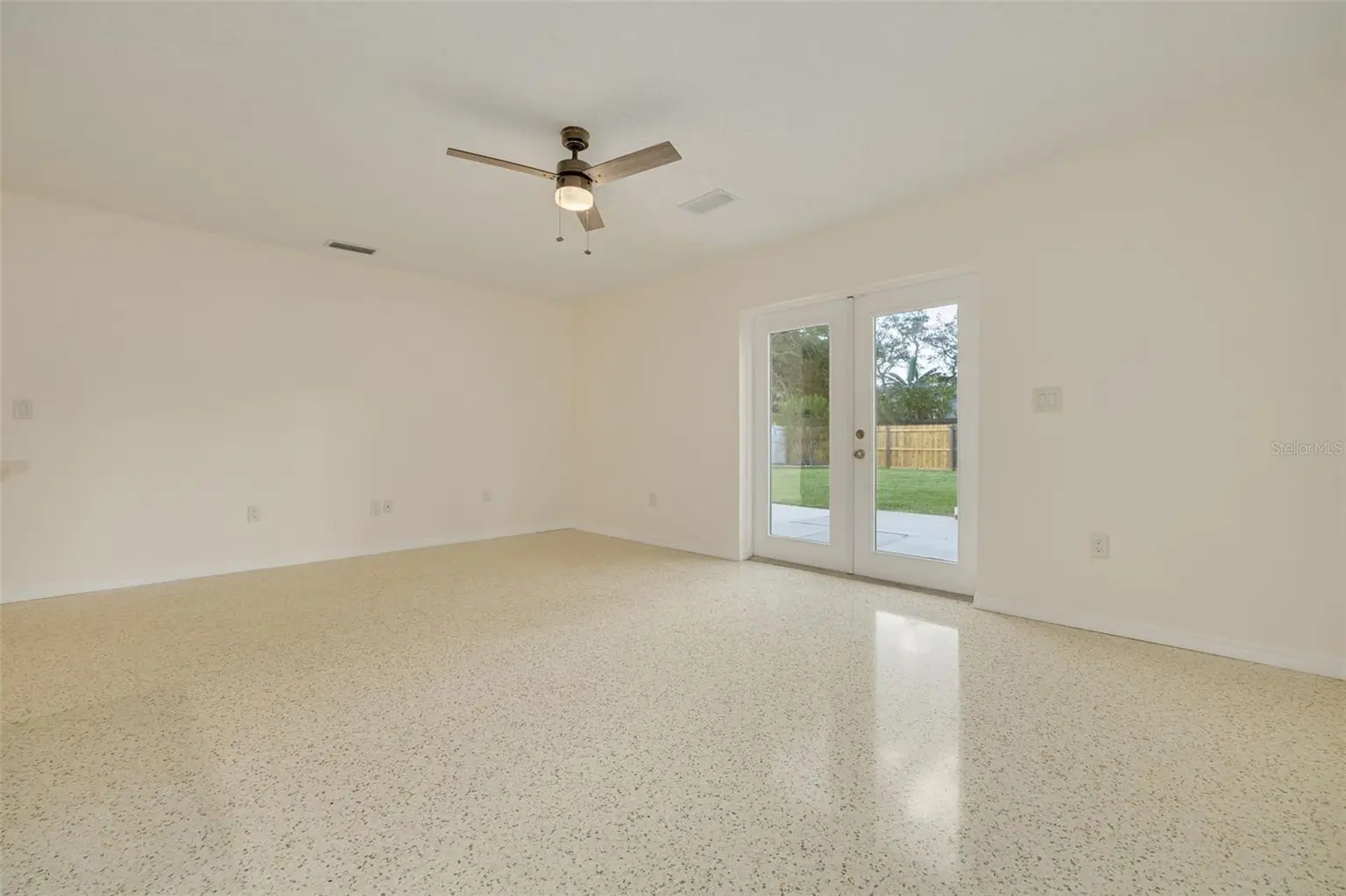 2020 VALLEY DRIVE, DUNEDIN, FL, photo 10 of 35