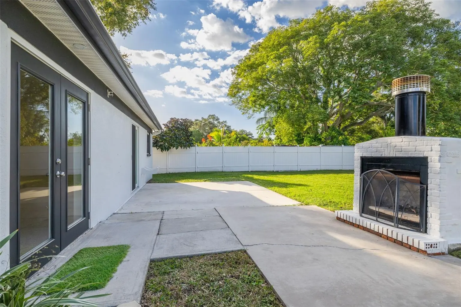 2020 VALLEY DRIVE, DUNEDIN, FL, photo 17 of 35