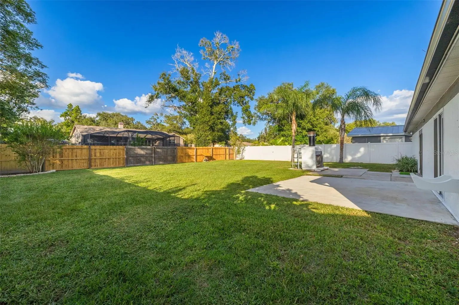 2020 VALLEY DRIVE, DUNEDIN, FL, photo 19 of 35
