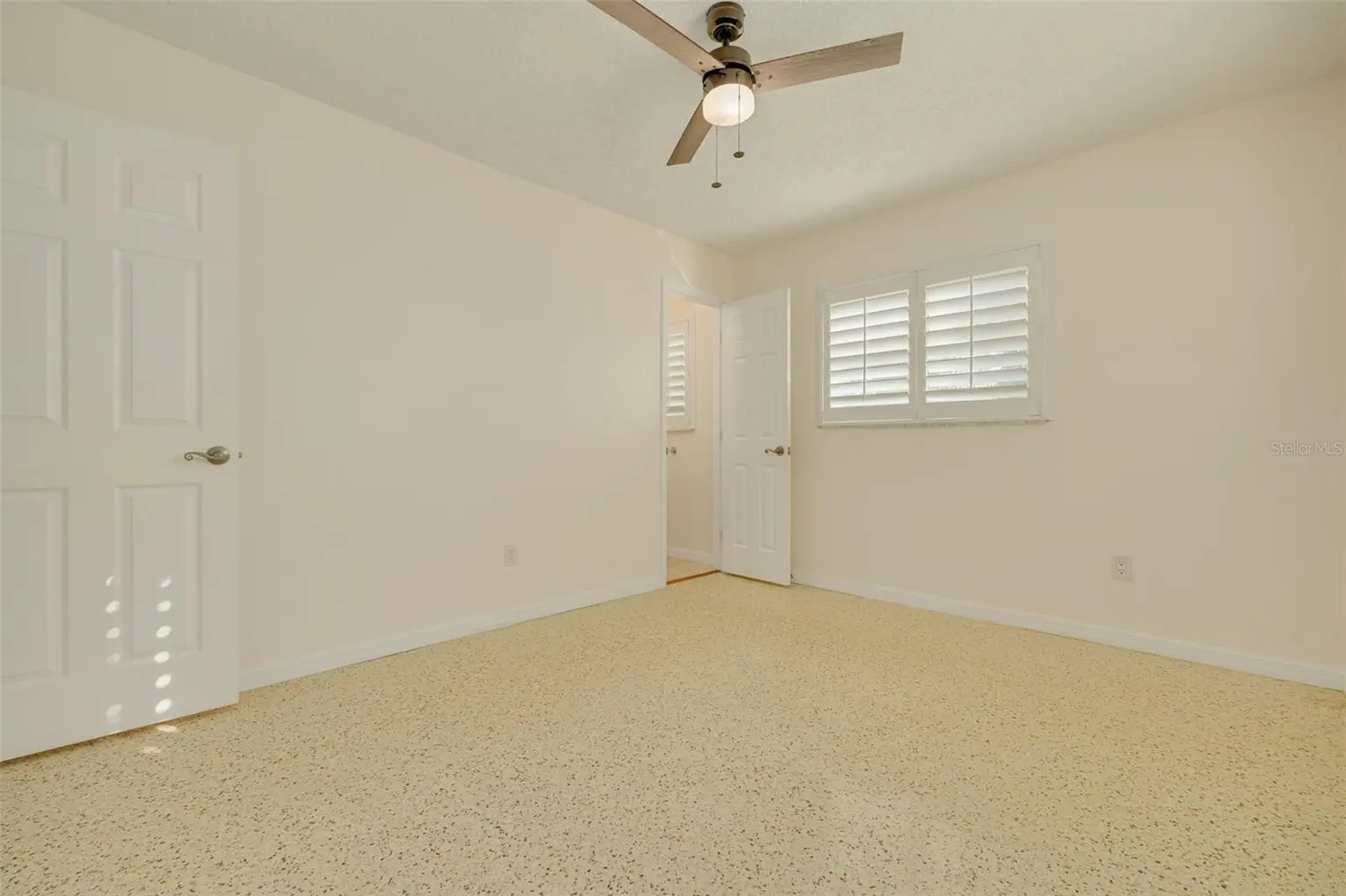 2020 VALLEY DRIVE, DUNEDIN, FL, photo 22 of 35