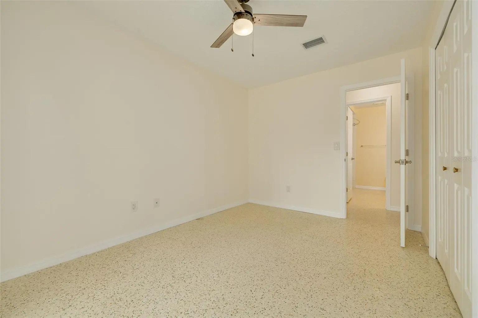 2020 VALLEY DRIVE, DUNEDIN, FL, photo 26 of 35