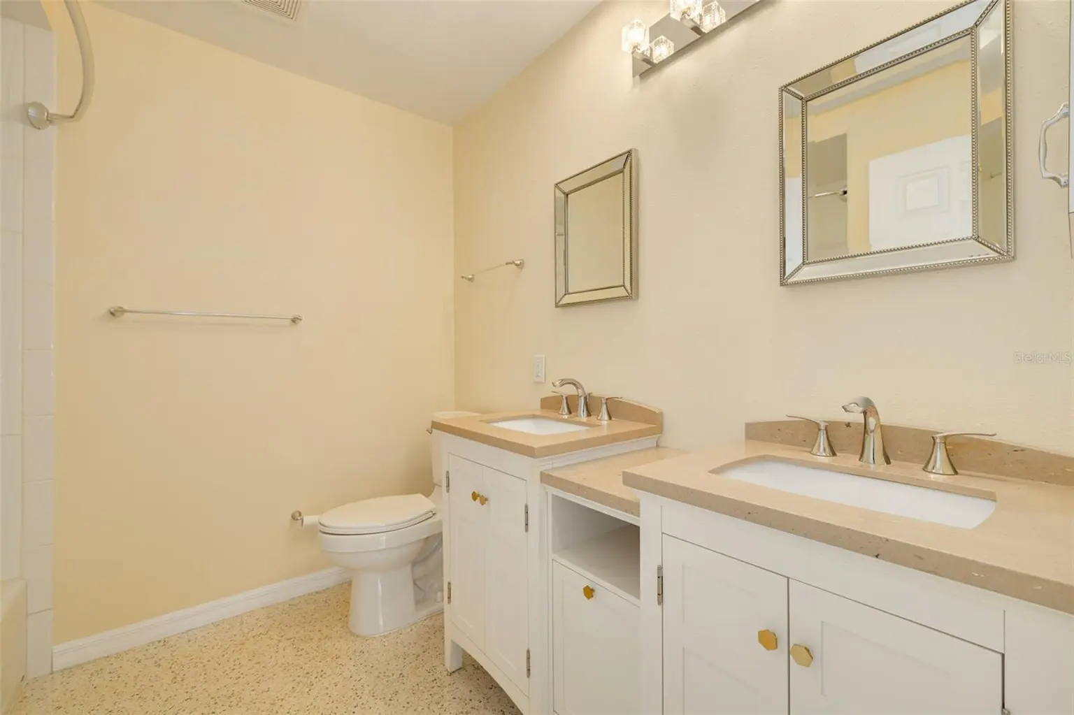 2020 VALLEY DRIVE, DUNEDIN, FL, photo 27 of 35