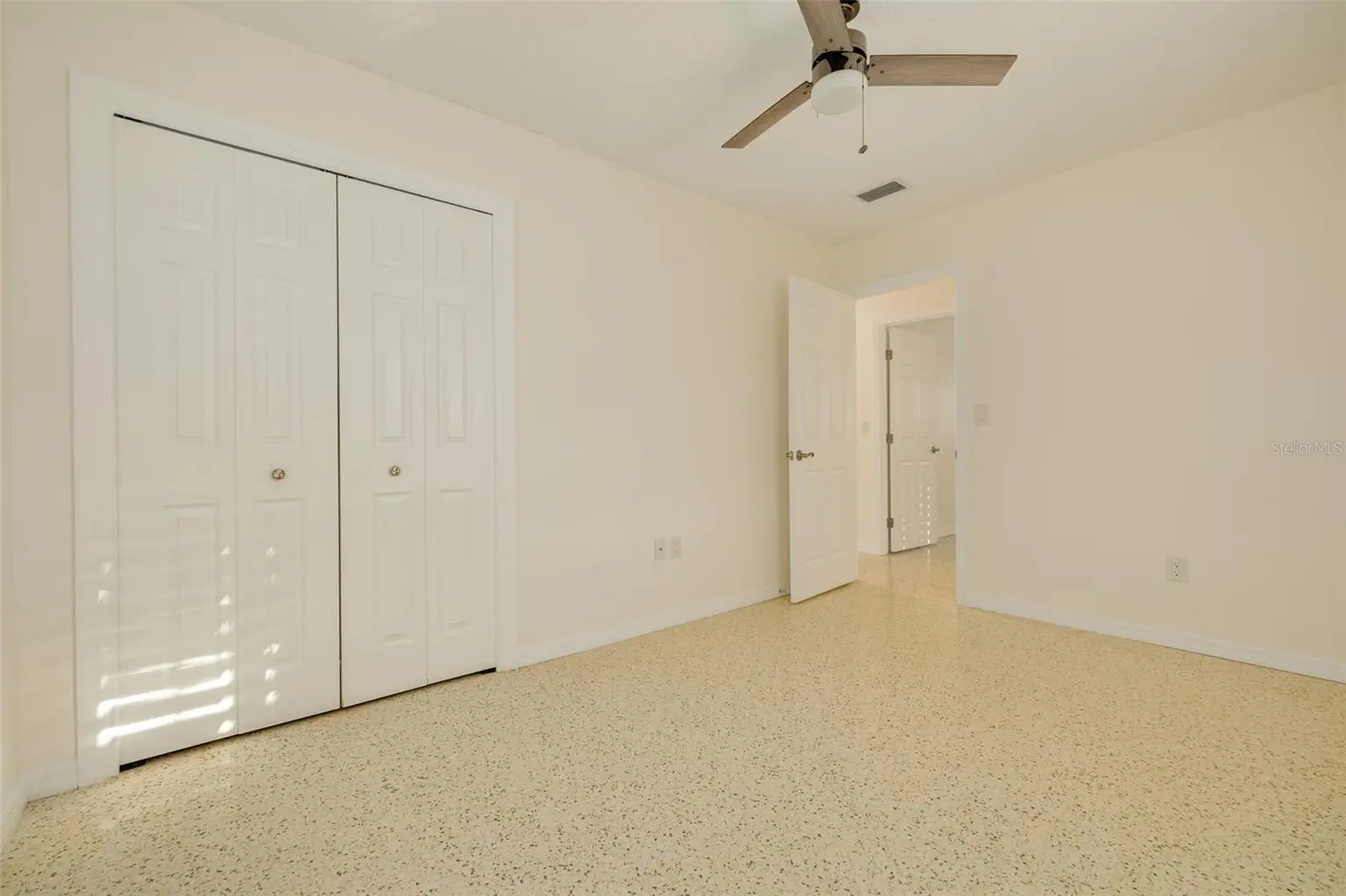 2020 VALLEY DRIVE, DUNEDIN, FL, photo 30 of 35