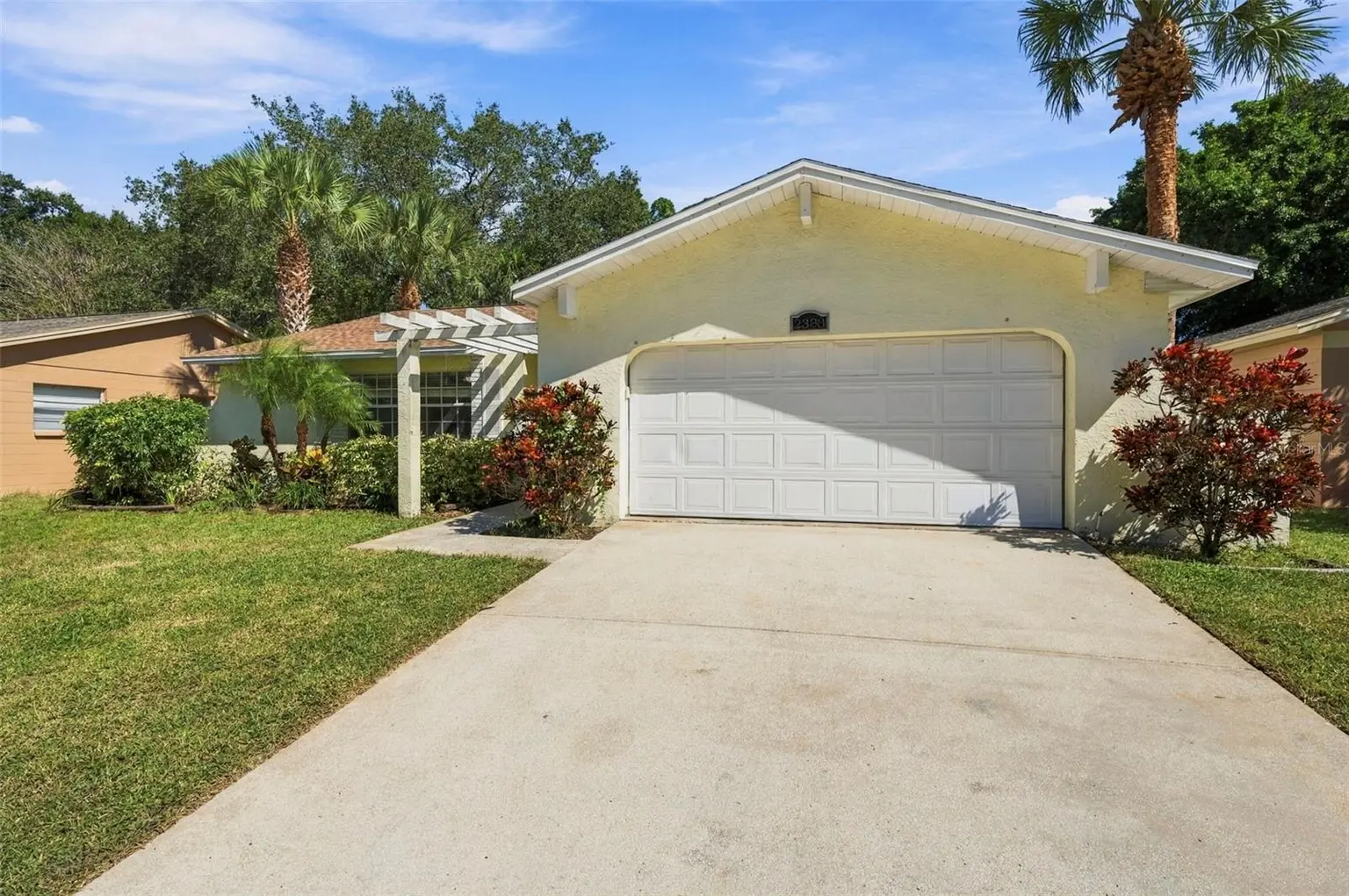 2383 GROVE VALLEY AVENUE, PALM HARBOR, FL, photo 3 of 60