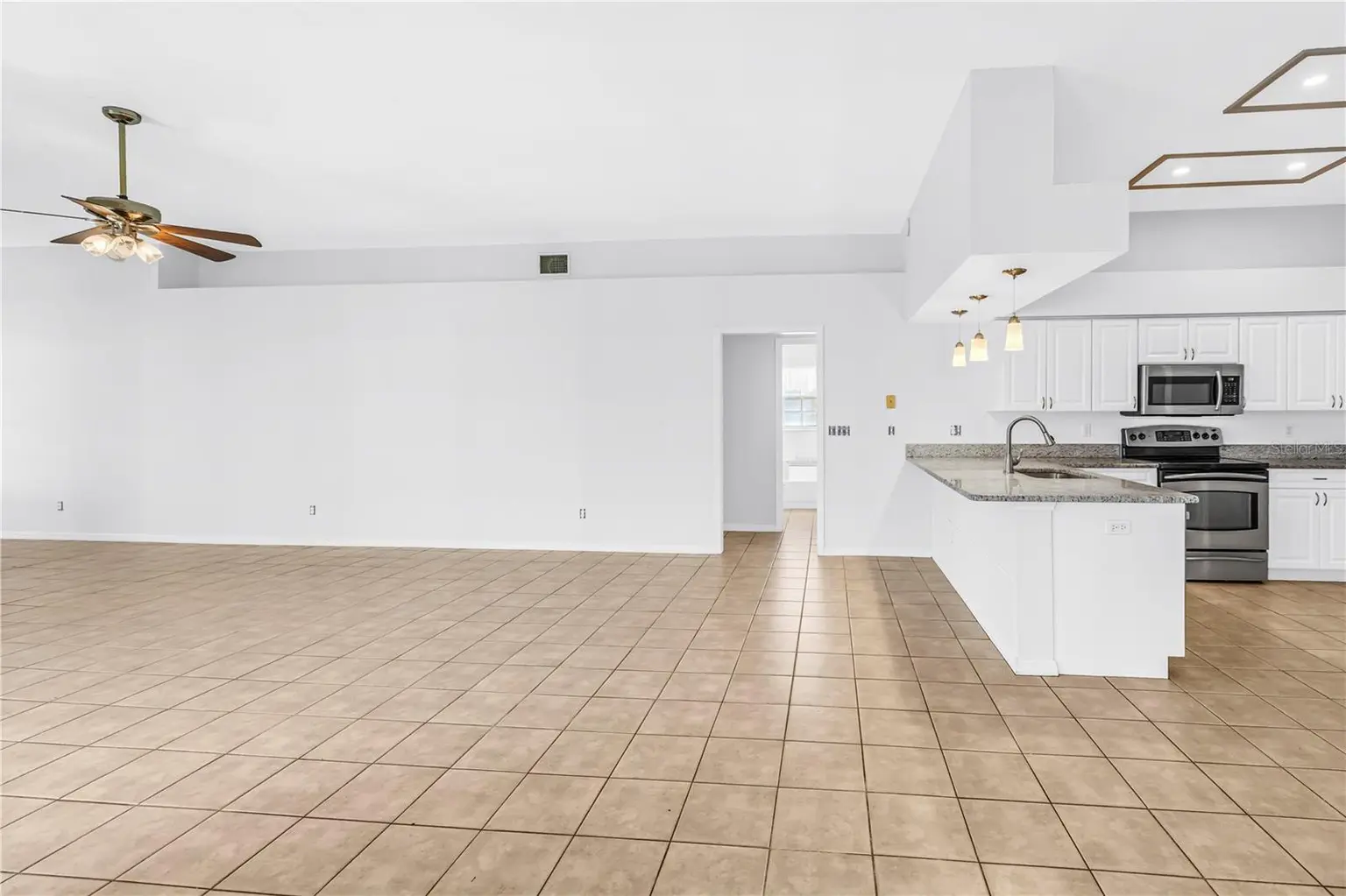18520 SUNWARD LAKE PLACE, LUTZ, FL, photo 14 of 58