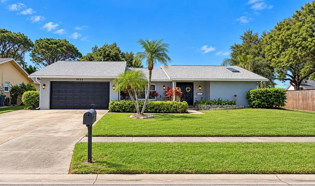 9690 LEEWARD AVENUE, LARGO, FL, photo 2 of 75