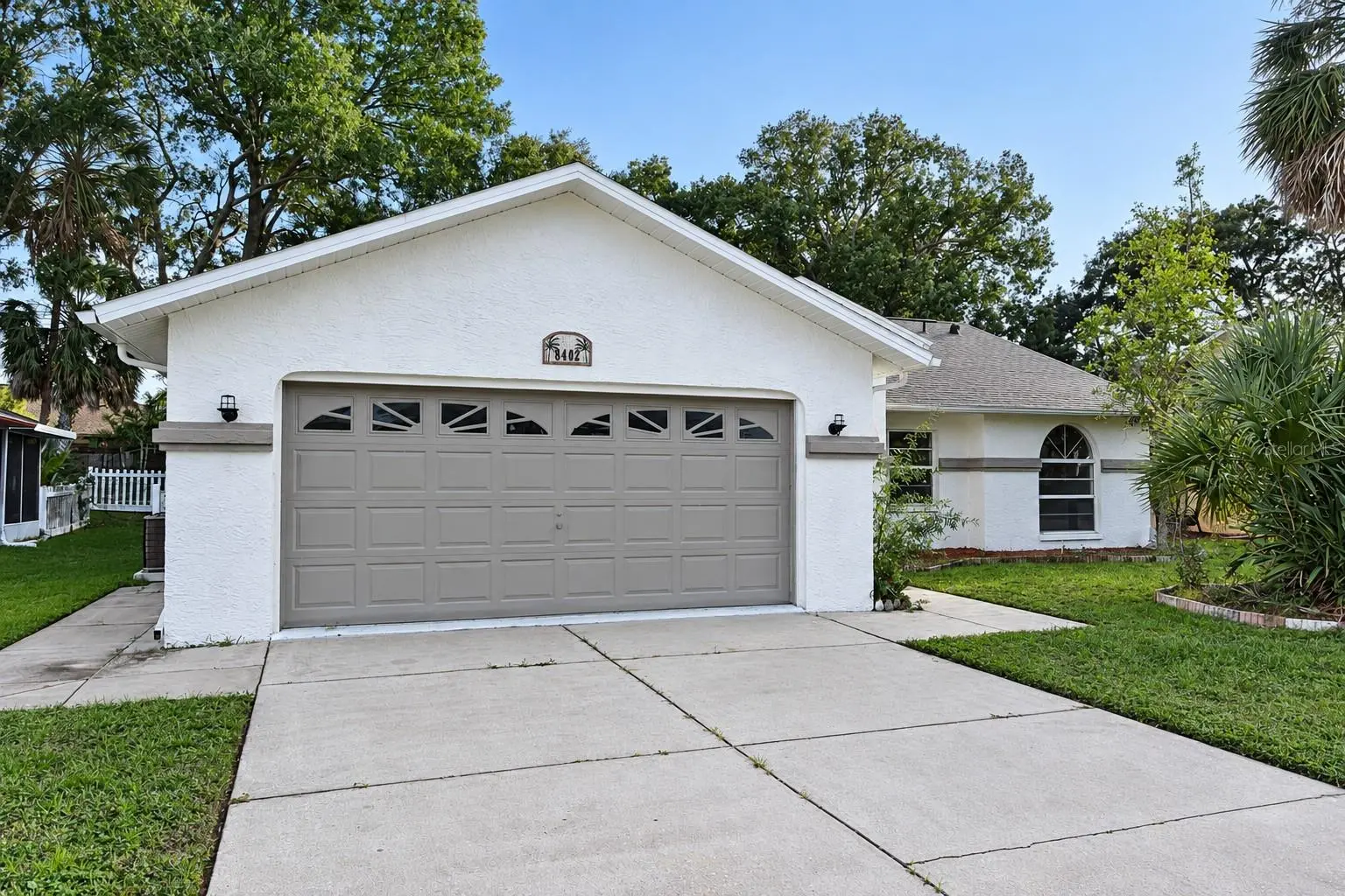 8402 ROYAL HART DRIVE, NEW PORT RICHEY, FL, photo 1 of 32