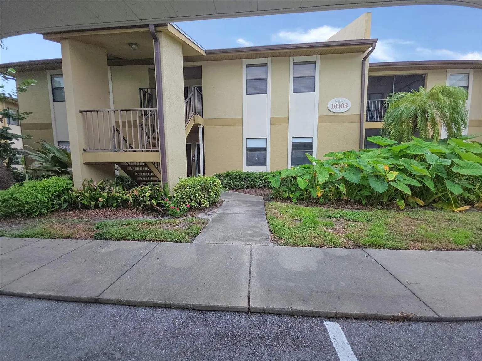 10103 SAILWINDS BOULEVARD N #102, LARGO, FL, photo 1 of 22