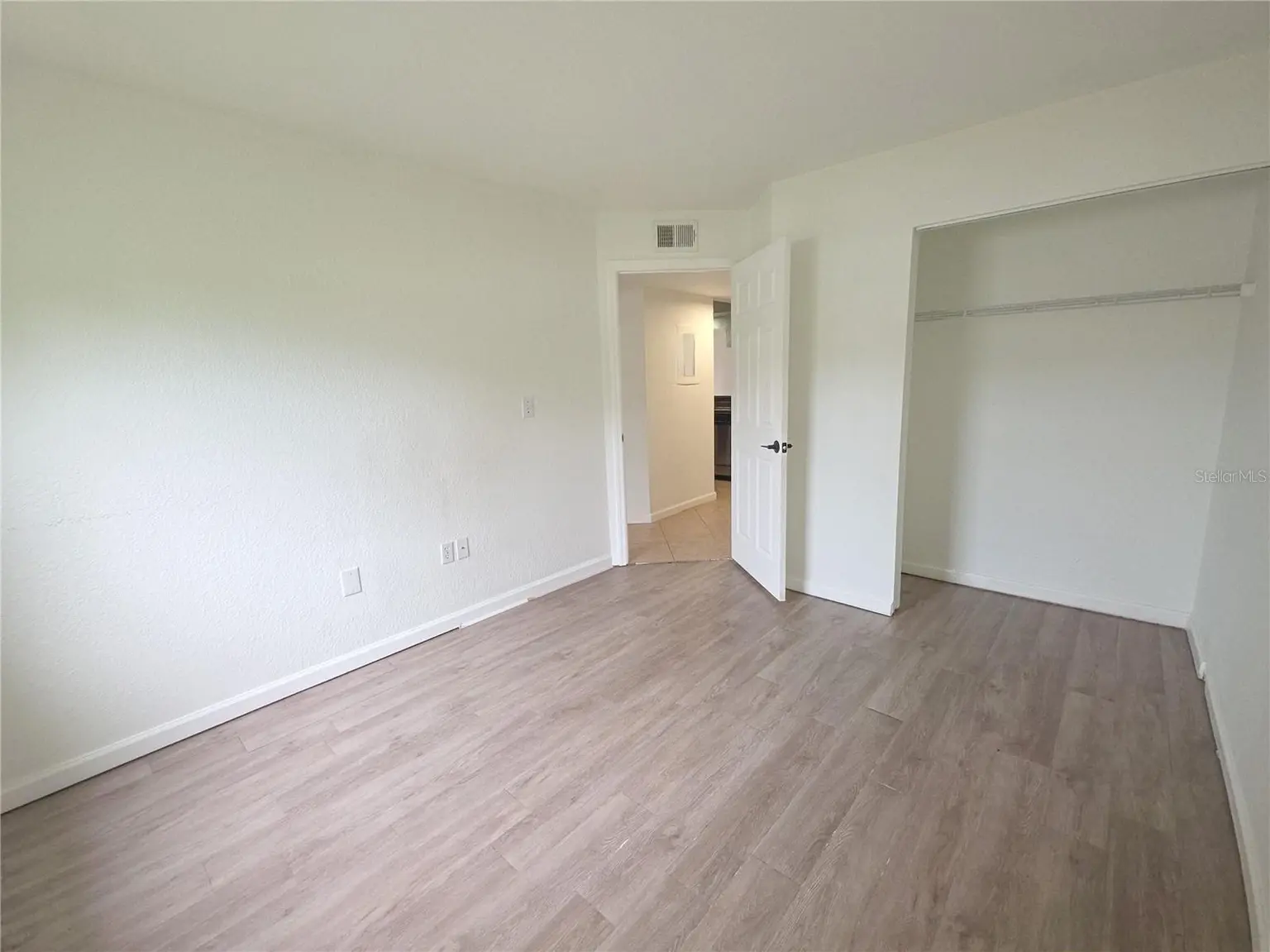 10103 SAILWINDS BOULEVARD N #102, LARGO, FL, photo 16 of 22